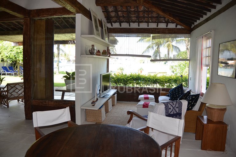 Casa de Luxo em Cabo Frio Região dos Lagos