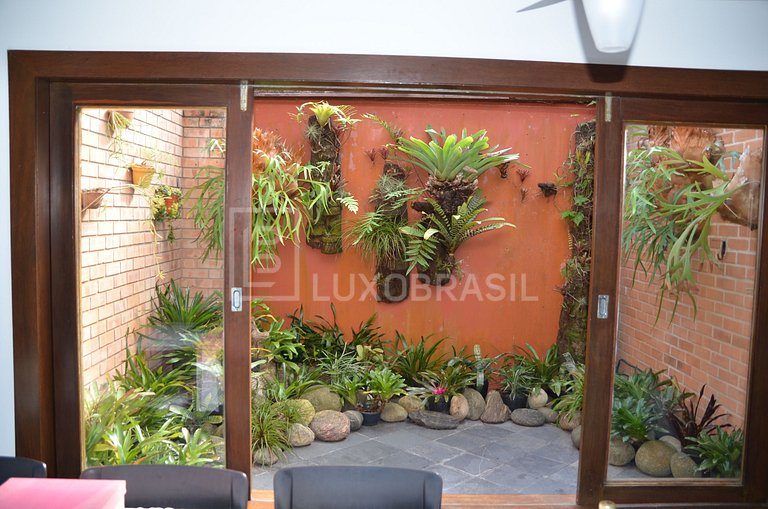 Casa de Luxo em Cabo Frio Região dos Lagos