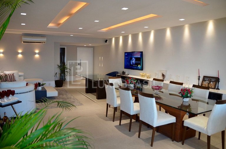 Apartamento Saint Tropez 4 quartos praia da Barra da Tijuca
