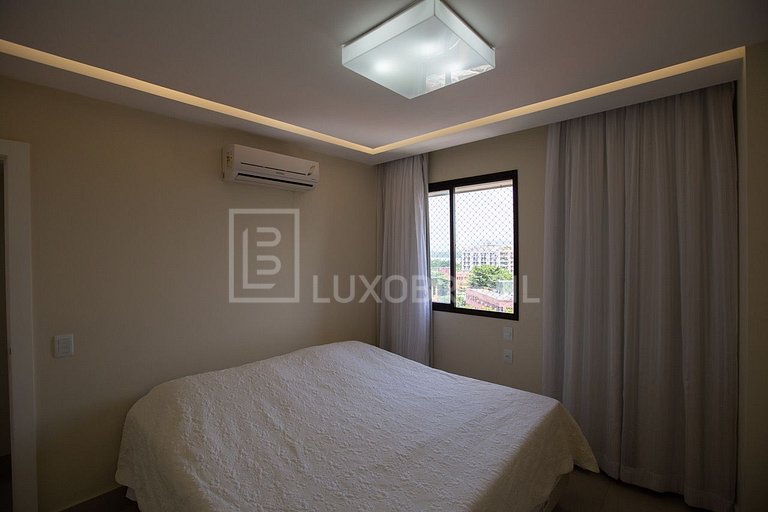 Apartamento Frente Mar na Praia da Barra com 4 quartos