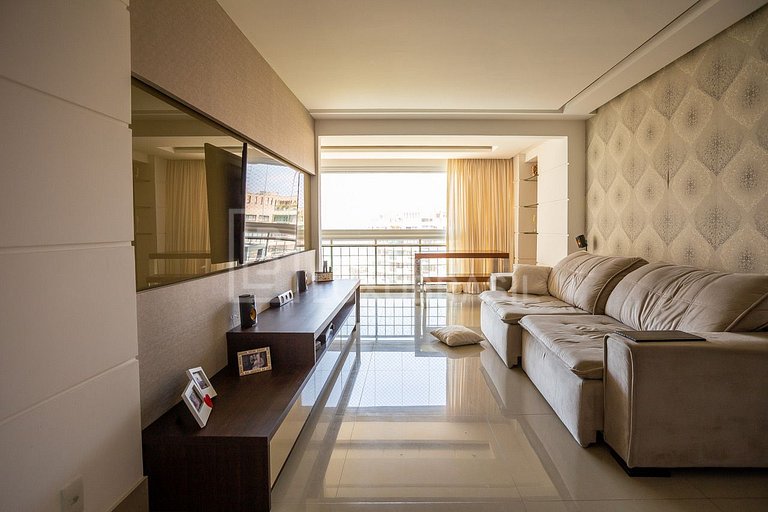 Apartamento Frente Mar na Praia da Barra com 4 quartos