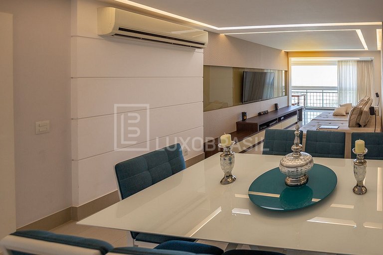 Apartamento Frente Mar na Praia da Barra com 4 quartos