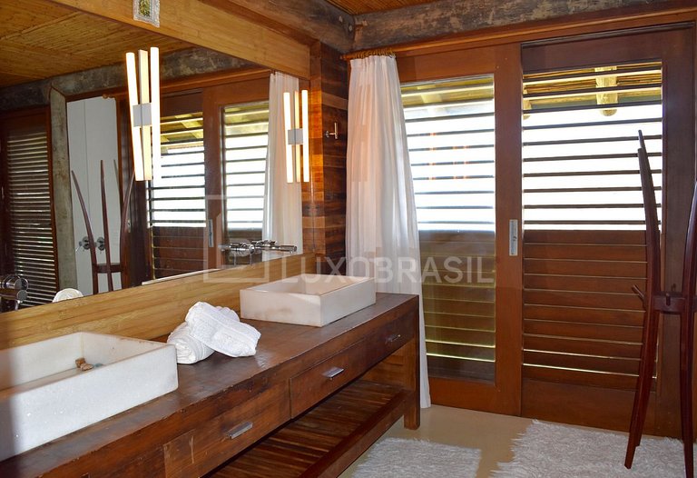 LUXOBRASIL #BZ06 Spectacular House 05 Suites Sea Front Búzio