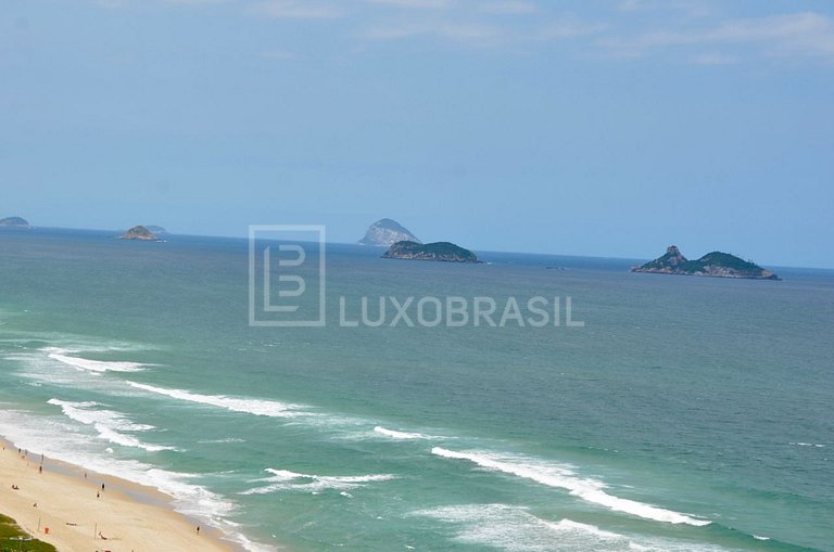 LB - RJ470 Golden Coast Penthouse Vacation Rental