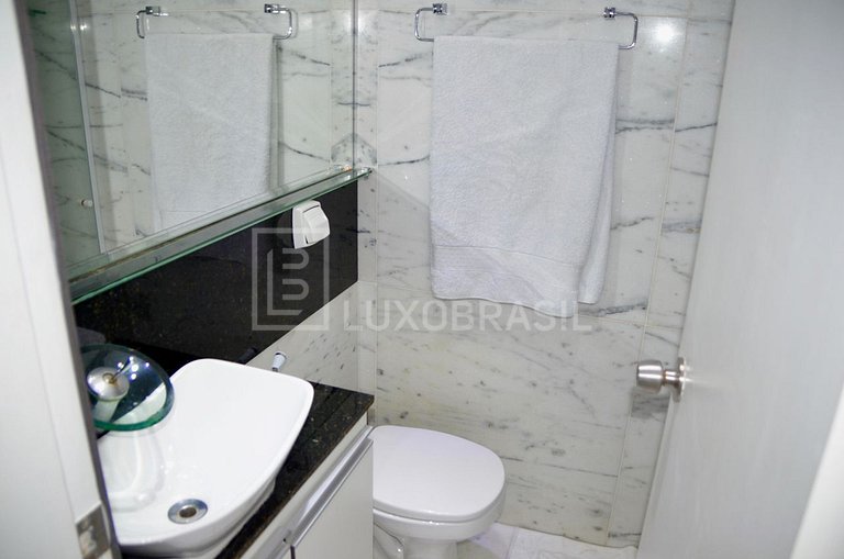 LB - RJ470 Golden Coast Oceanfront Penthouse – 3 Bedrooms fo