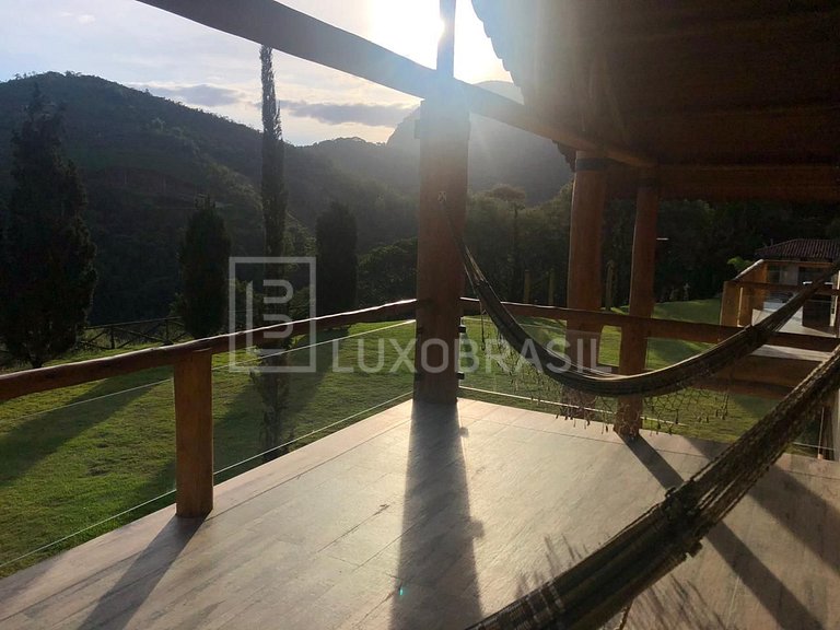 Sitio em Teresópolis com 2 casas #731