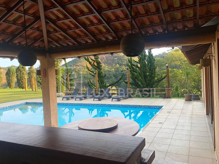 Sitio em Teresópolis com 2 casas #731