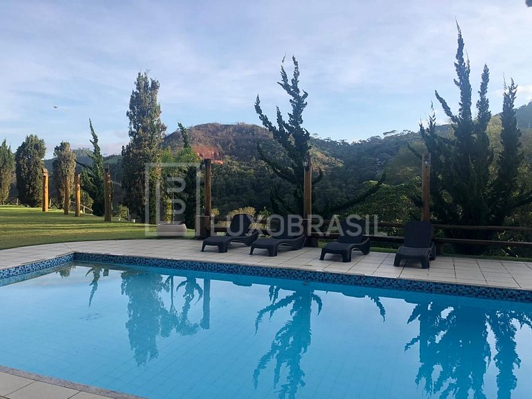 Sitio em Teresópolis com 2 casas #731