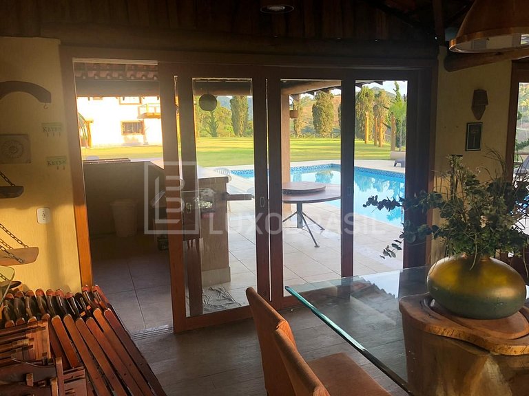 Sitio em Teresópolis com 2 casas #731