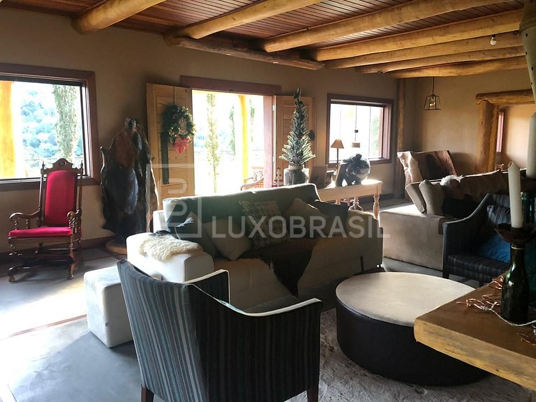 Sitio em Teresópolis com 2 casas #731