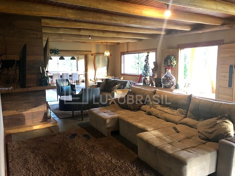 Sitio em Teresópolis com 2 casas #731