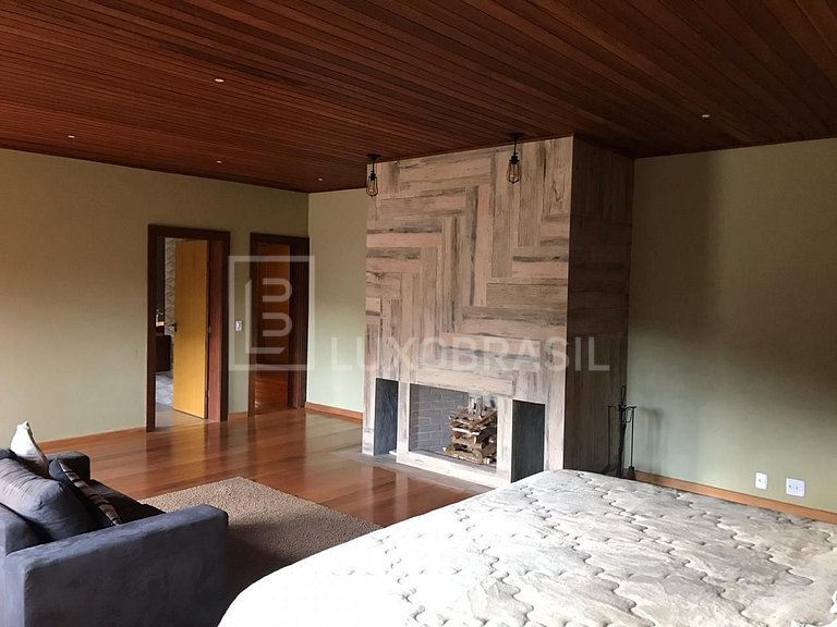 Sitio em Teresópolis com 2 casas #731