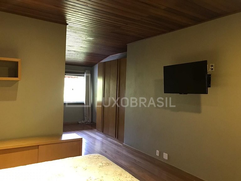 LUXOBRASIL #SE04 Farm in Teresópolis with 02 houses House Va