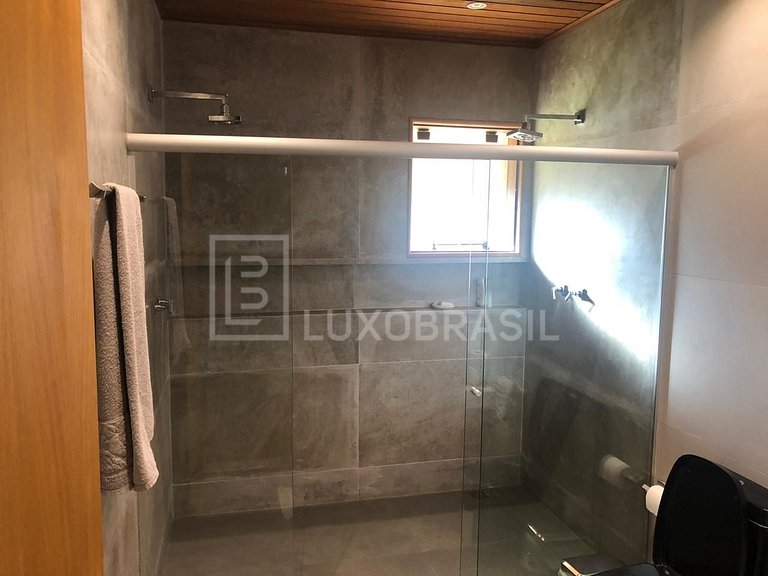Sitio em Teresópolis com 2 casas #731