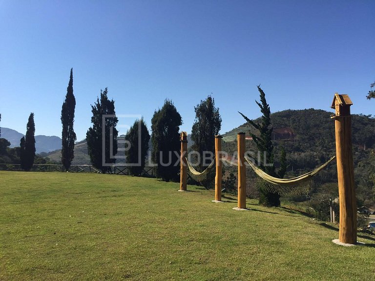 Sitio em Teresópolis com 2 casas #731
