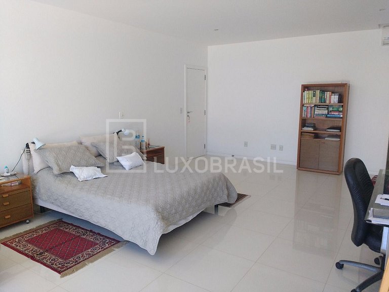 Casa em Condomínio de Luxo na Barra da Tijuca #732