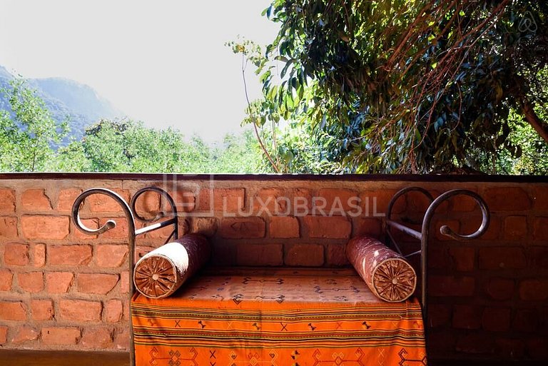 LB - RJ742 Casa con deck en las orillas del canal en Barra d