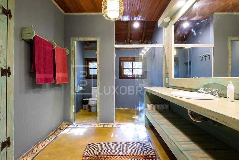 LUXOBRASIL #RJ742 House with deck on the banks of the canal