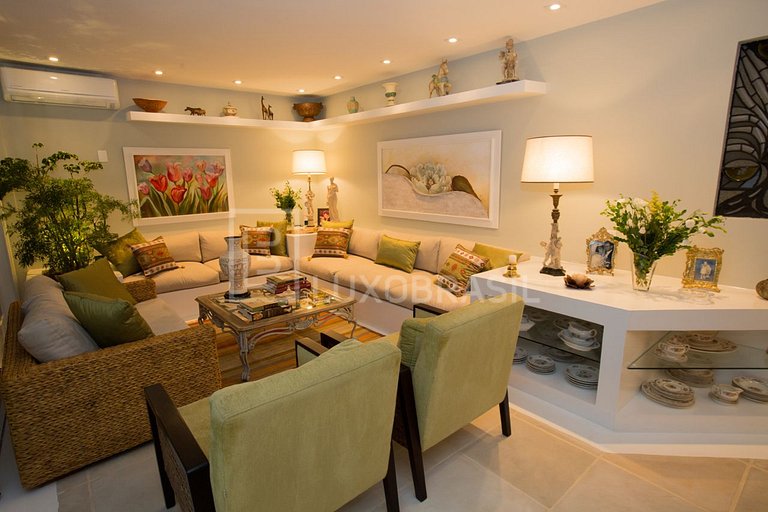 LB – RJ139 Four-Bedroom House for Sale at Jardim Clube da Ba