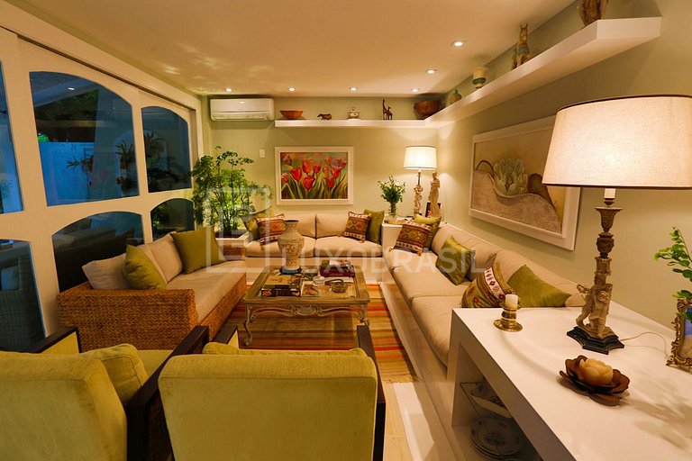 LB – RJ139 Four-Bedroom House for Sale at Jardim Clube da Ba