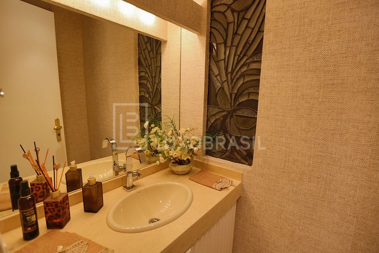 LB – RJ139 Four-Bedroom House for Sale at Jardim Clube da Ba