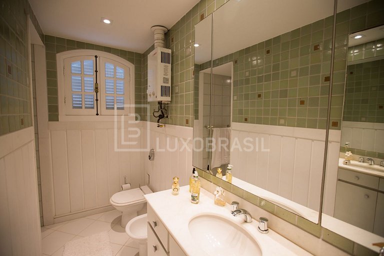 LB – RJ139 Four-Bedroom House for Sale at Jardim Clube da Ba