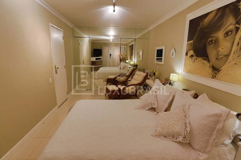 LB – RJ139 Casa de 4 Dormitorios en Venta en el Condominio J