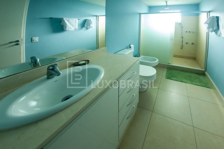 Mansão 07 quartos em condomínio na Barra da Tijuca #725