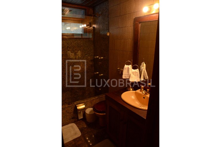 LUXOBRASIL #RJ479 Mansión Beira mar 06 dormitorios Casa Alqu
