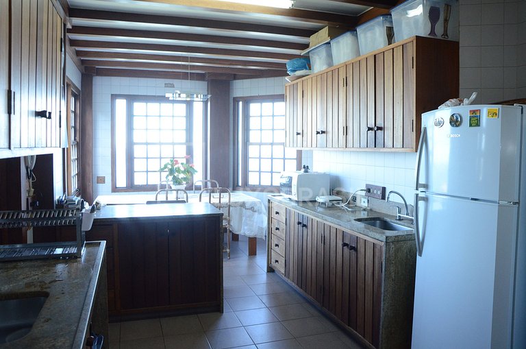 LUXOBRASIL #RJ479 Mansion Seaside 05 suites House Seasonal R