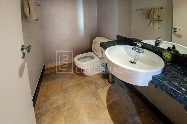 Mansão 07 quartos em condomínio na Barra da Tijuca #725