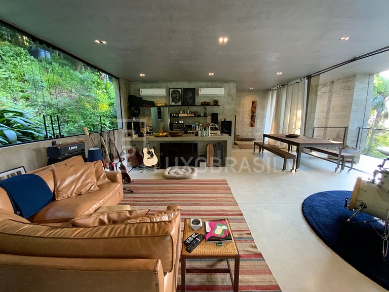 LUXOBRASIL #RJ751 Modern House in Floresta 02 Suites Itanhan