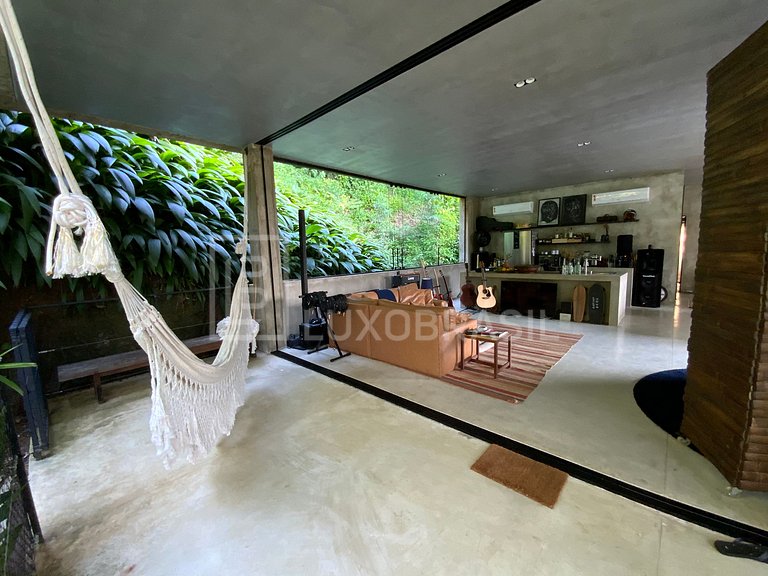 LUXOBRASIL #RJ751 Modern House in Floresta 02 Suites Itanhan