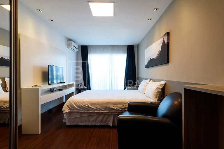 LUXOBRASIL #RJ752 Mansion Le Joux 04 Suites and 02 Rooms Joá