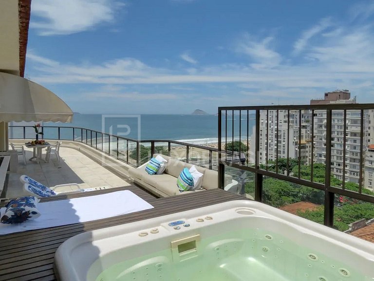 Cobertura Vista Praia de Copacabana 03 Quartos