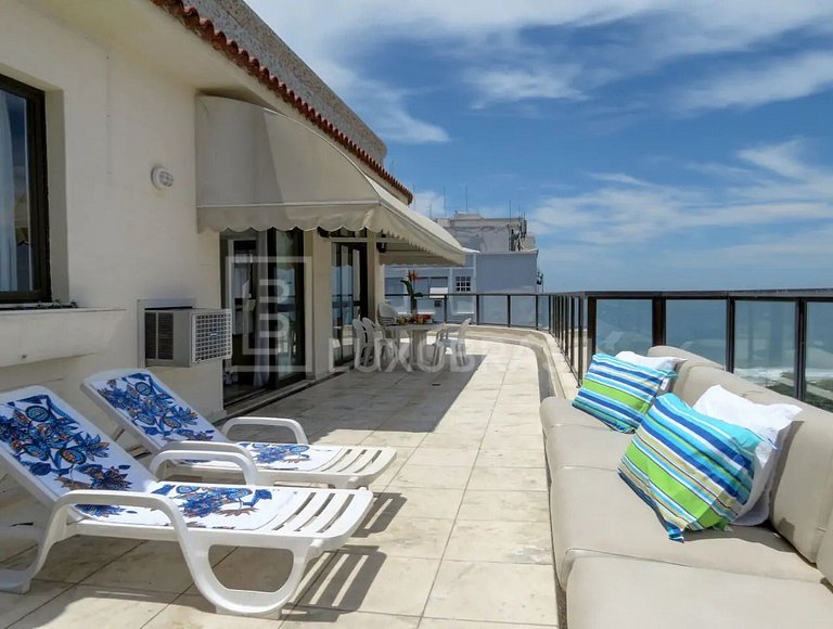 LUXOBRASIL #RJ53 Penthouse Copacabana Beach View 03 Dormitor