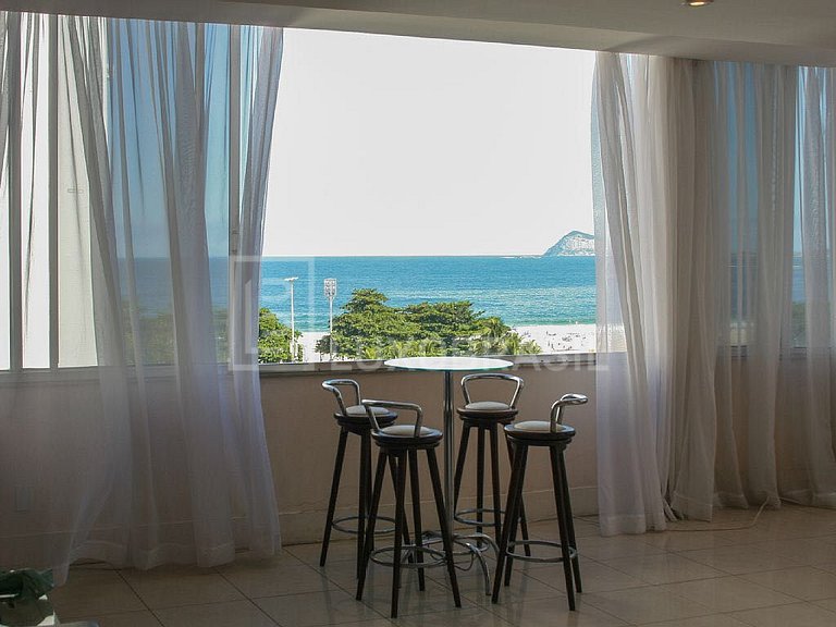 Apartamento 03 Quartos em Copacabana