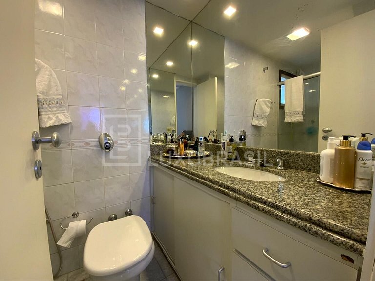 LUXOBRASIL #RJ513 02 Bedroom Penthouse in Lagoa Seasonal Ren