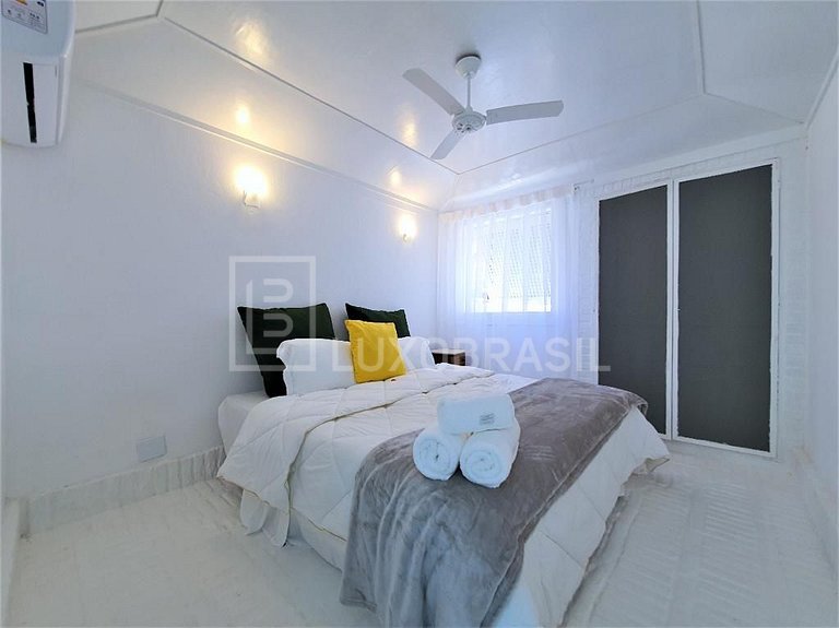 LUXOBRASIL #BZ13 Casa da Ferradura 05 Dormitorios Frente al