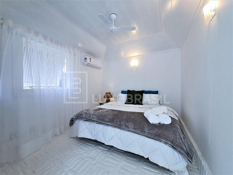 LUXOBRASIL #BZ13 Casa da Ferradura 05 Bedrooms Sea Front Búz