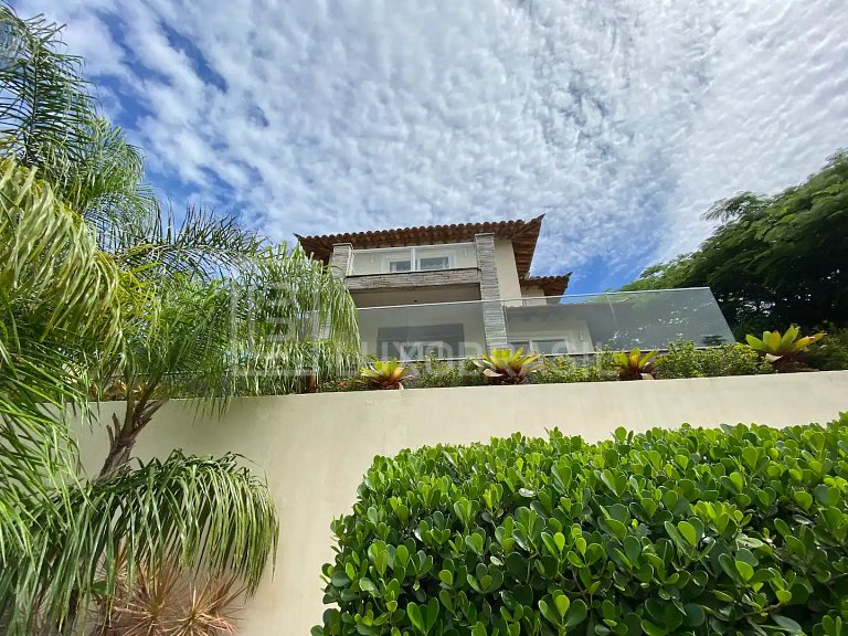 LUXOBRASIL #BZ11 Casa Azahara 06 Suites Búzios Alquiler de V