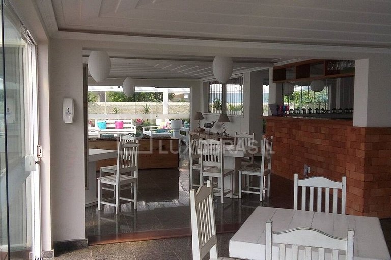 LUXOBRASIL #BZ09 Casa Enseada Azul 05 Suites Búzios Alquiler