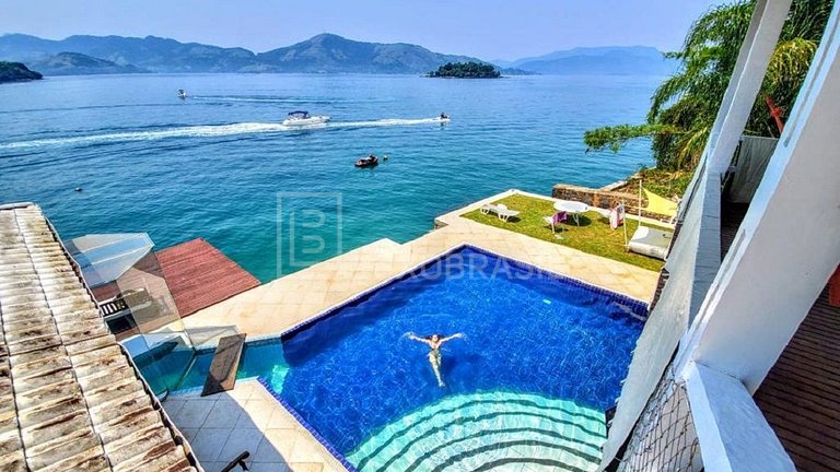 Mansão Frente Mar em Angra dos Reis