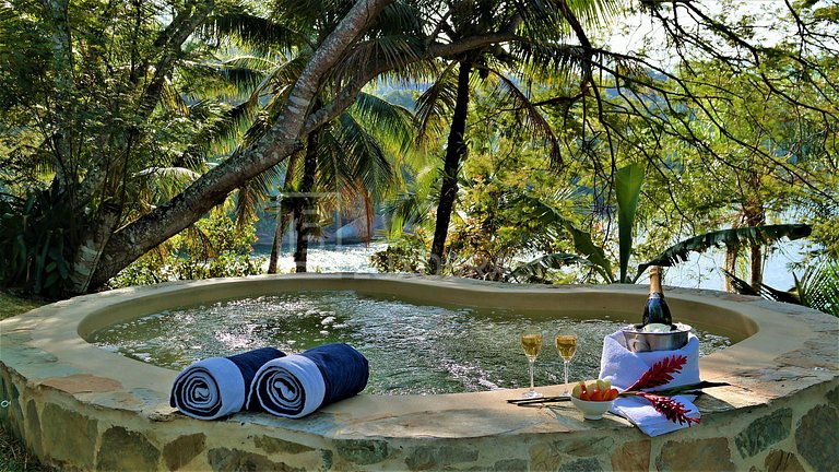 LuxoBrasil #AR08 Exclusive Japan Island Angra dos Reis Vacat
