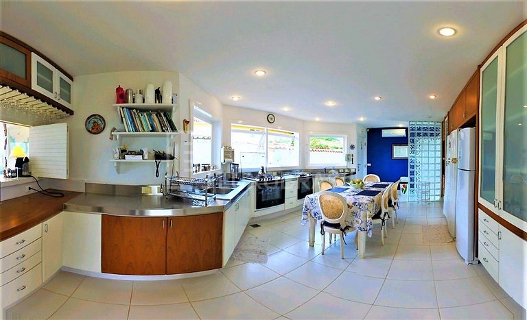 LuxoBrasil #BZ25 Villa Real 09 Suites Pé na Areia Búzios Sea