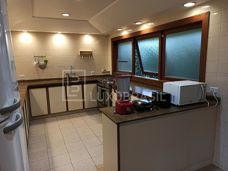 LUXOBRASIL #BZ26 Búzios Prime 08 Suites Ferradura Vacation R