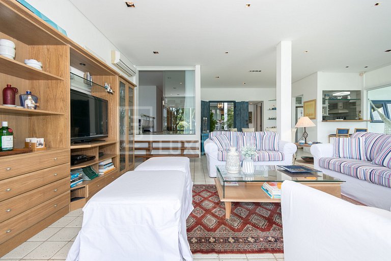 LuxuryBrazil #AR15 Casa Blanca 07 habitaciones Angra Alquile