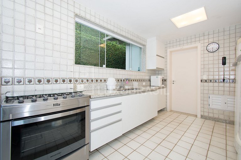 LuxoBrasil #AR15 Casa Blanca 07 Bedrooms Angra Vacation Rent