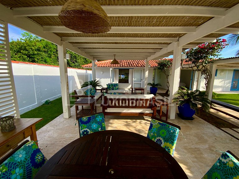 Mansão Búzios Pé na Areia 09 Suítes