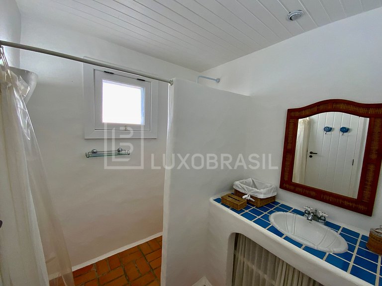 Mansão Búzios Pé na Areia 09 Suítes